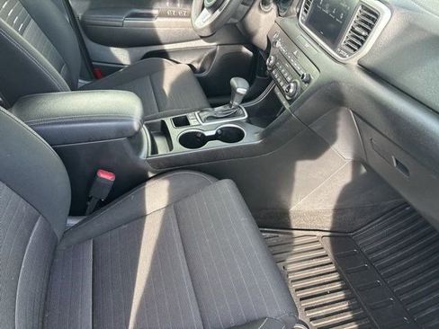 Used 2022 Kia Sportage LX w/ LX AWD Value Edition Package image 37