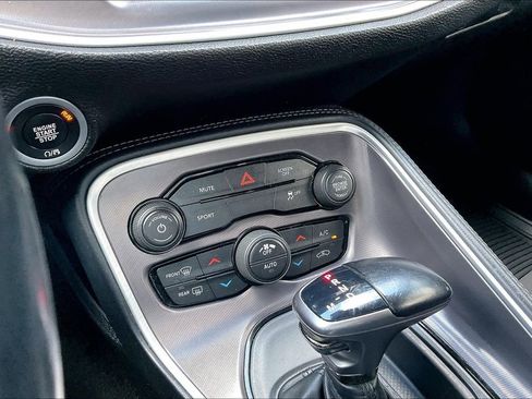 Used 2021 Dodge Challenger SXT RWD image 22