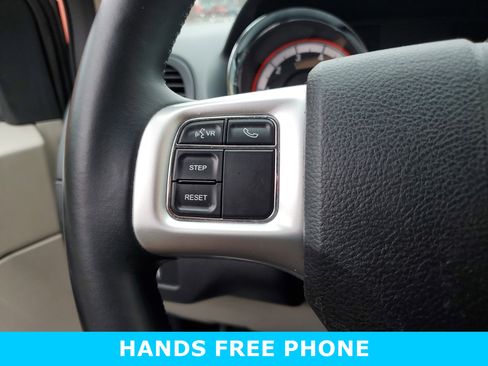 Used 2015 Dodge Grand Caravan SE w/ Quick Order Package 29E SE image 13