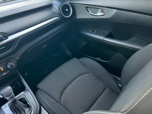 Used 2020 Kia Forte LXS image 11