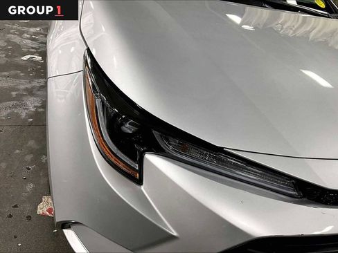 Used 2025 Toyota Corolla LE image 28