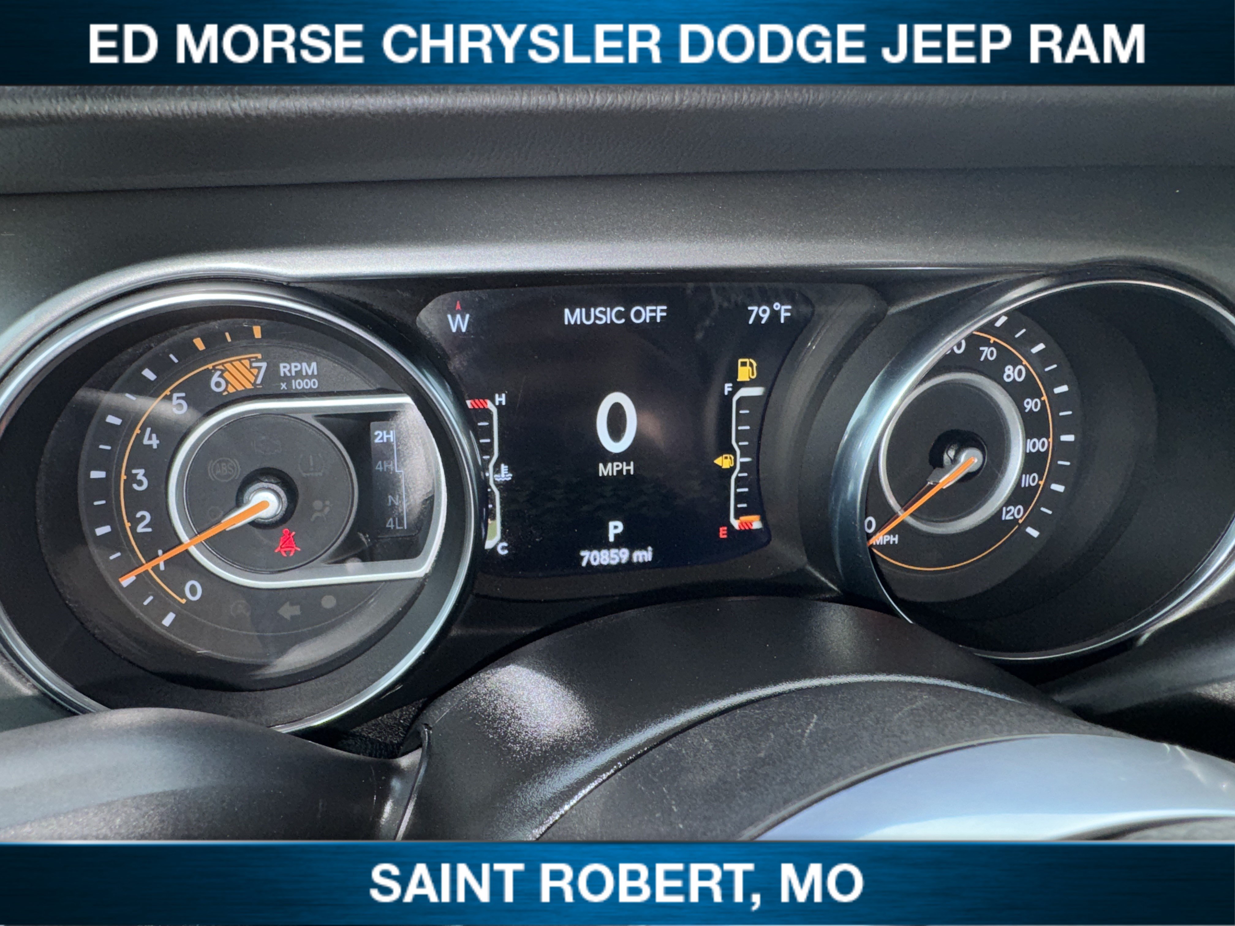 Used 2021 Jeep Wrangler Unlimited Sahara AWD/4WD image 2