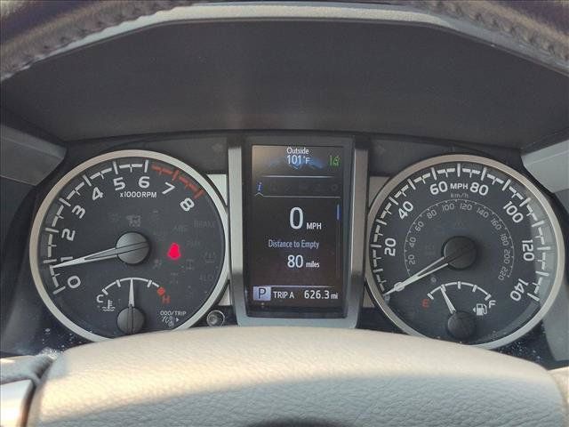 Used 2023 Toyota Tacoma SR5 AWD/4WD image 11