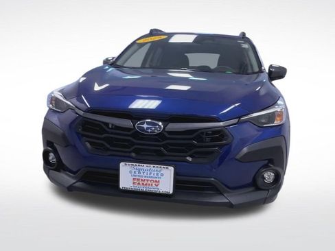 Used 2025 Subaru Crosstrek 2.5i Premium AWD/4WD image 2