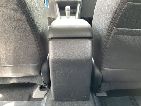 Used 2014 Subaru Crosstrek 2.0i Limited AWD/4WD image 25