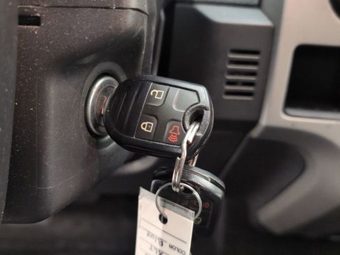 Used 2012 Ford F150 XLT w/ XLT Chrome Pkg image 41