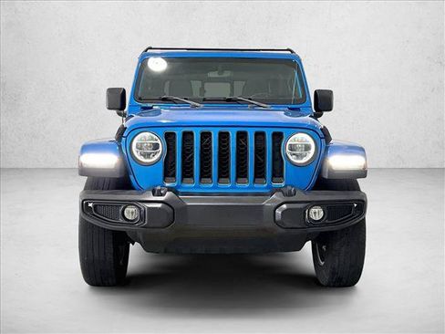 Used 2021 Jeep Gladiator Overland w/ Popular Equipment Package AWD/4WD image 3