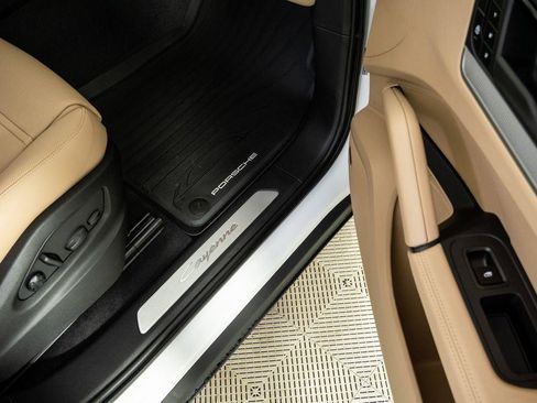 New 2026 Porsche Cayenne AWD/4WD image 26
