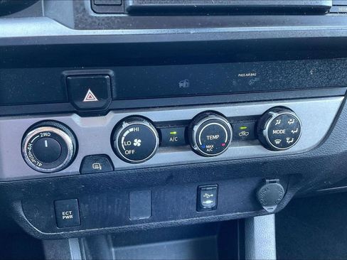 Used 2019 Toyota Tacoma SR w/ SR Convenience Package AWD/4WD image 30