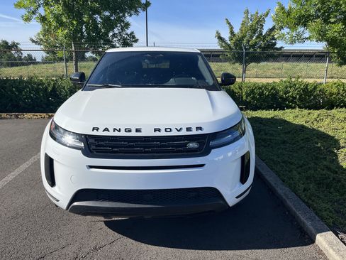 Used 2024 Land Rover Range Rover Evoque S AWD/4WD image 2