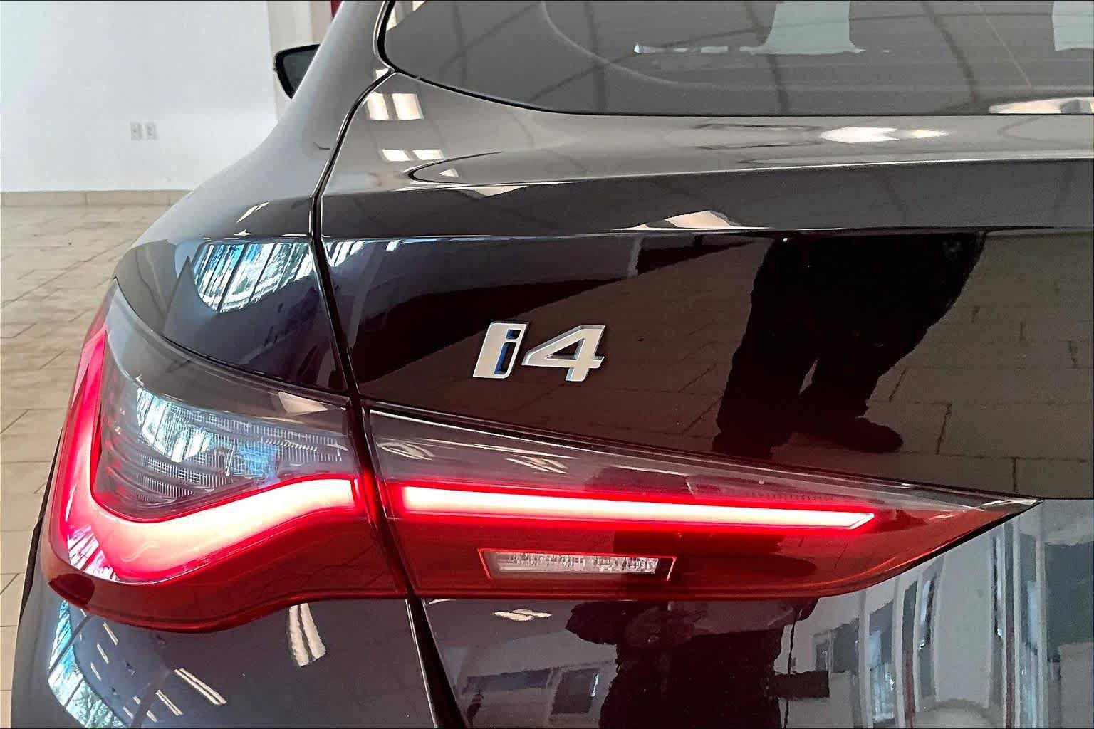 Used 2023 BMW i4 eDrive35 w/ Premium Package RWD image 29