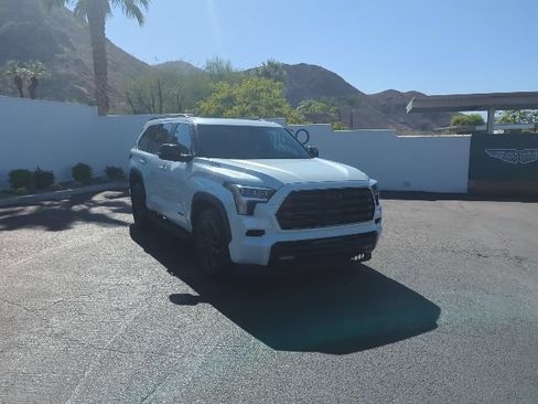 Used 2025 Toyota Sequoia Limited w/ TRD Off-Road Package AWD/4WD image 3