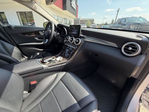 Used 2015 Mercedes-Benz C 300 4MATIC Sedan image 33