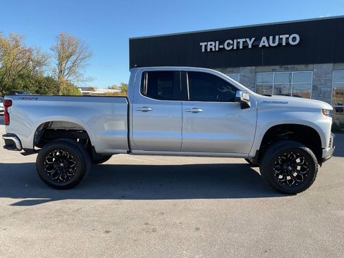 Used 2022 Chevrolet Silverado 1500 LT image 9