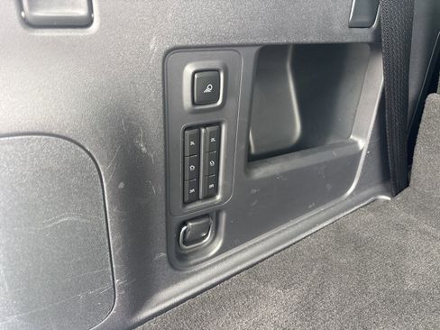 Used 2025 Ford Expedition Active image 45