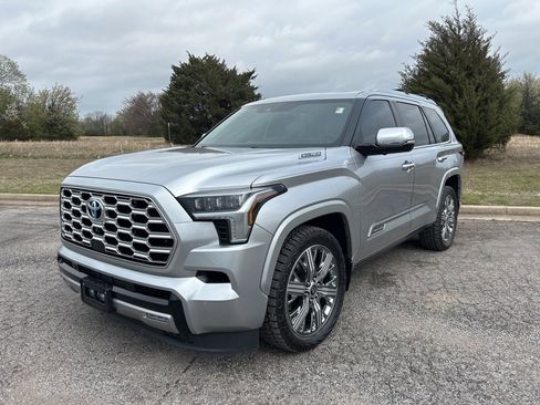 Used 2024 Toyota Sequoia Capstone image 1