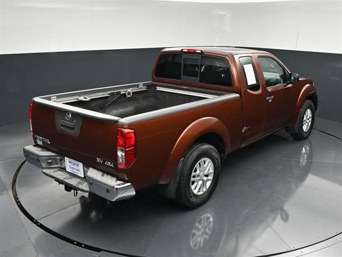 Used 2017 Nissan Frontier SV w/ SV Value Truck Package AWD/4WD image 25