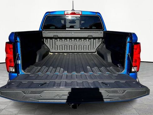 Used 2024 Chevrolet Colorado ZR2 w/ ZR2 Convenience Package III image 30