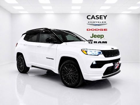 Used 2023 Jeep Compass High Altitude w/ Driver Assist Group I AWD/4WD image 1