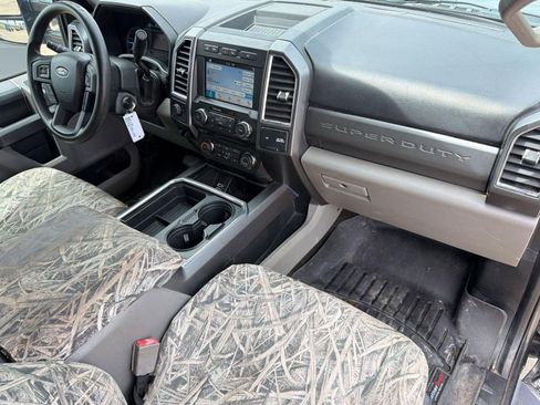 Used 2018 Ford F250 XLT w/ XLT Premium Package image 27