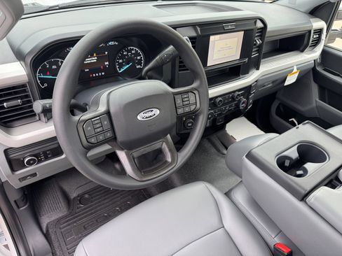 New 2026 Ford F550 4x4 Regular Cab Super Duty image 11