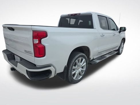 Used 2022 Chevrolet Silverado 1500 High Country w/ High Country Premium Package image 7