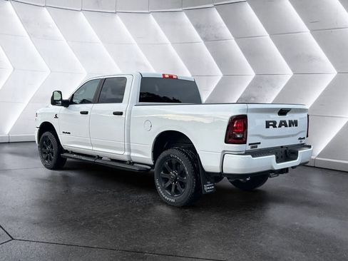 New 2026 RAM 2500 Big Horn AWD/4WD image 4