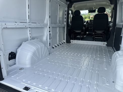 New 2025 RAM ProMaster 1500 w/ Convenience Group image 18