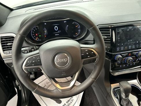 Used 2019 Jeep Grand Cherokee Limited image 4