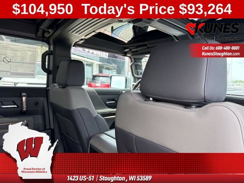 New 2025 GMC Hummer EV 2X w/ LPO, Dark Essentials Package AWD/4WD image 57