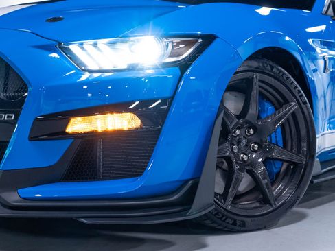Used 2022 Ford Mustang Shelby GT500 w/ Carbon Fiber Track Pack RWD image 78