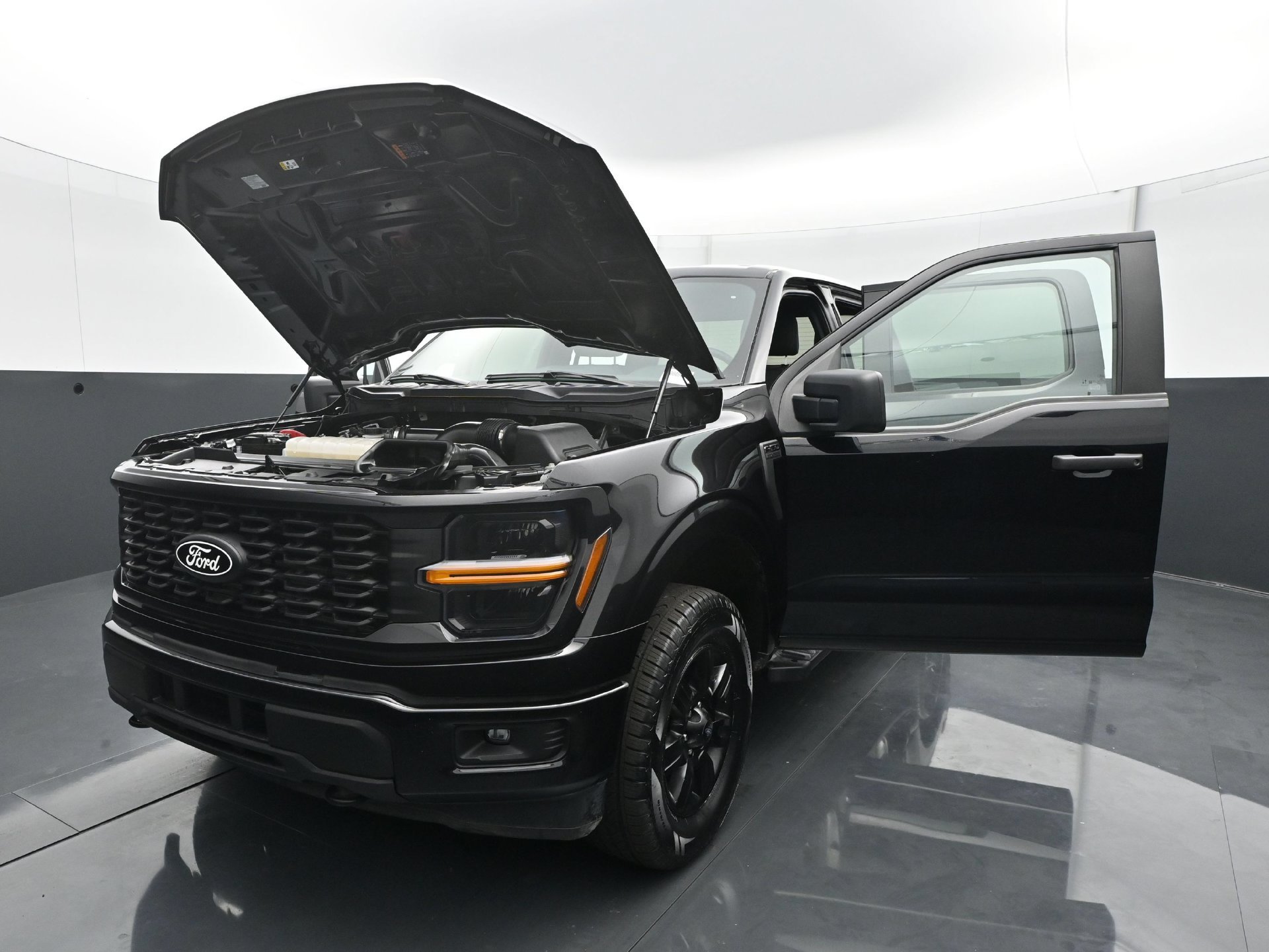 Used 2025 Ford F150 STX w/ STX Black Appearance Package AWD/4WD image 26