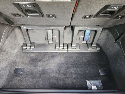 New 2026 Kia Carnival EX FWD image 26