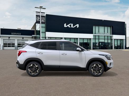 New 2026 Kia Seltos S image 8