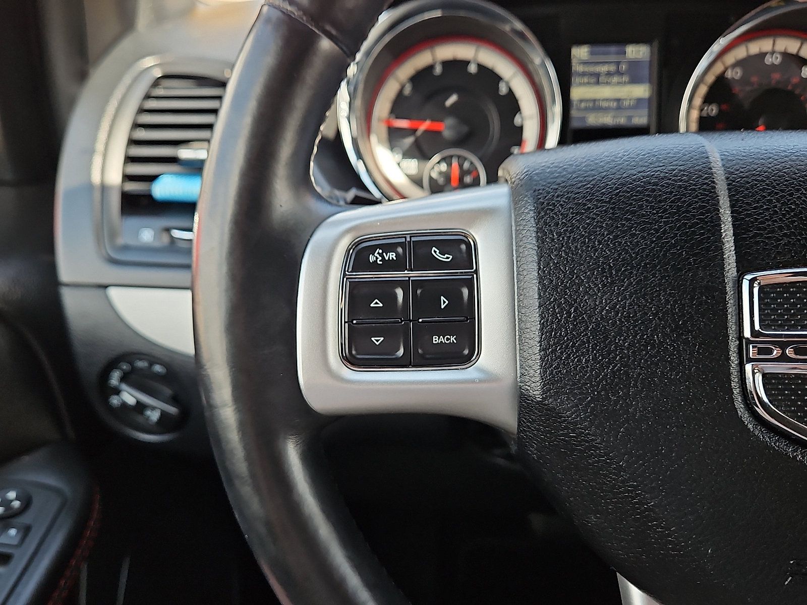 Used 2017 Dodge Grand Caravan GT FWD image 17