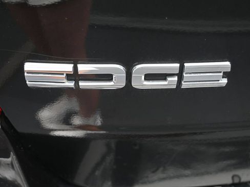 Used 2013 Ford Edge SEL FWD image 14