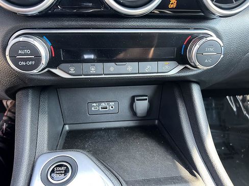 Certified 2023 Nissan Sentra SR w/ Electronics Package image 17