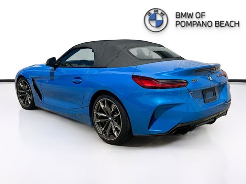 Used 2020 BMW Z4 M40i w/ Premium Package image 4