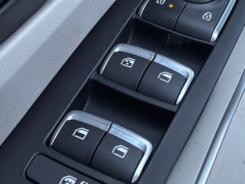 New 2026 Kia Sorento S image 26