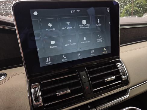 Used 2019 Lincoln Navigator Reserve AWD/4WD image 10