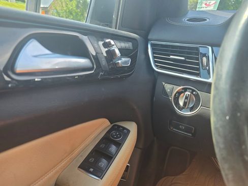 Used 2017 Mercedes-Benz GLS 450 4MATIC image 18