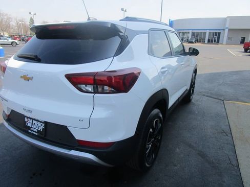 Used 2023 Chevrolet TrailBlazer LT w/ Convenience Package image 5