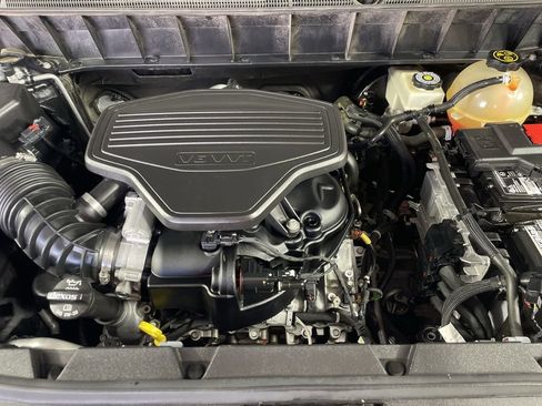 Used 2017 GMC Acadia SLT image 11