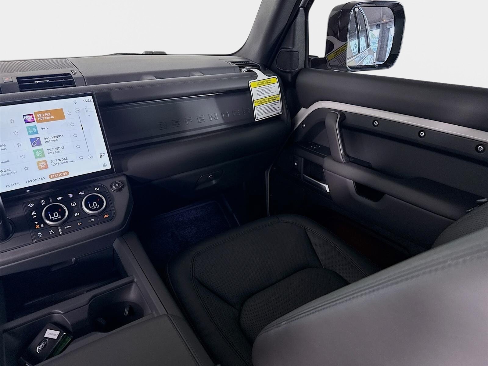 New 2026 Land Rover Defender 130 X-Dynamic SE AWD/4WD image 26