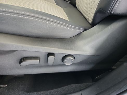 Used 2024 Subaru Forester Premium AWD/4WD image 15