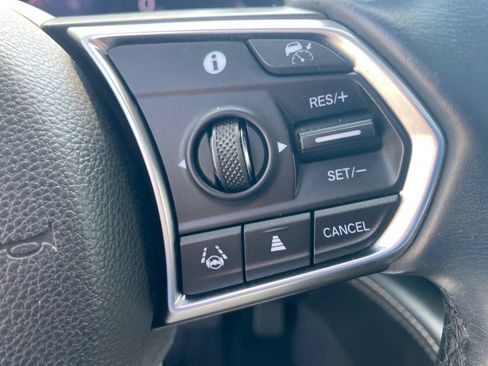 Used 2022 Acura MDX SH-AWD w/ Advance Package image 9