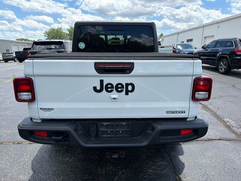 Used 2020 Jeep Gladiator Sport w/ Quick Order Package 24S AWD/4WD image 4