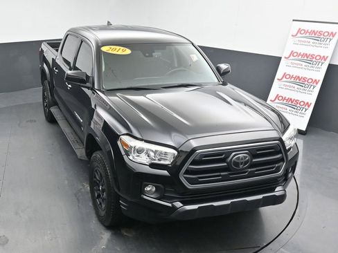 Used 2019 Toyota Tacoma SR5 image 25