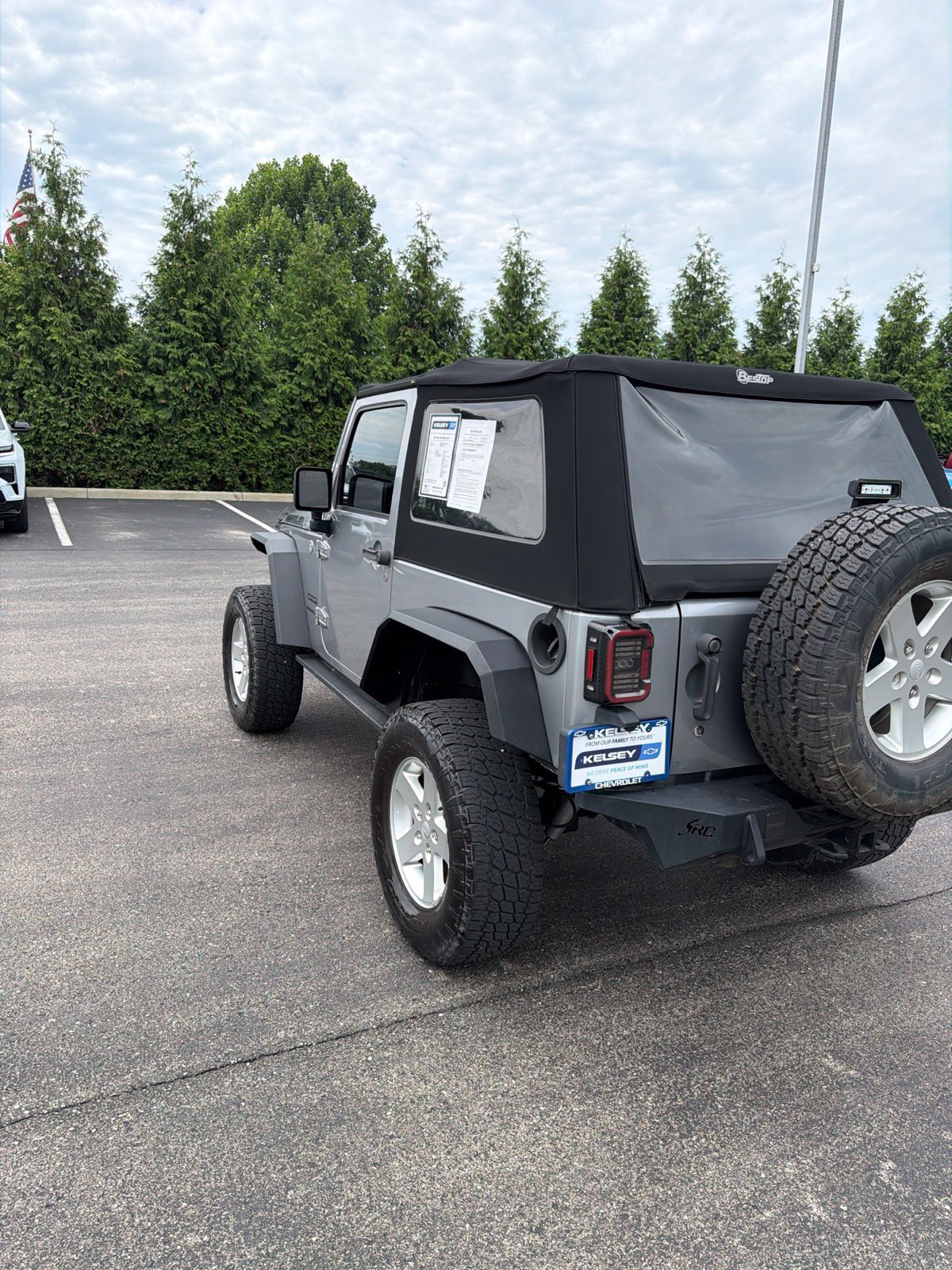 Used 2017 Jeep Wrangler Sport w/ Quick Order Package 24S AWD/4WD image 3