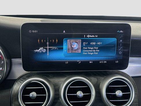 Used 2019 Mercedes-Benz C 300 Sedan image 21